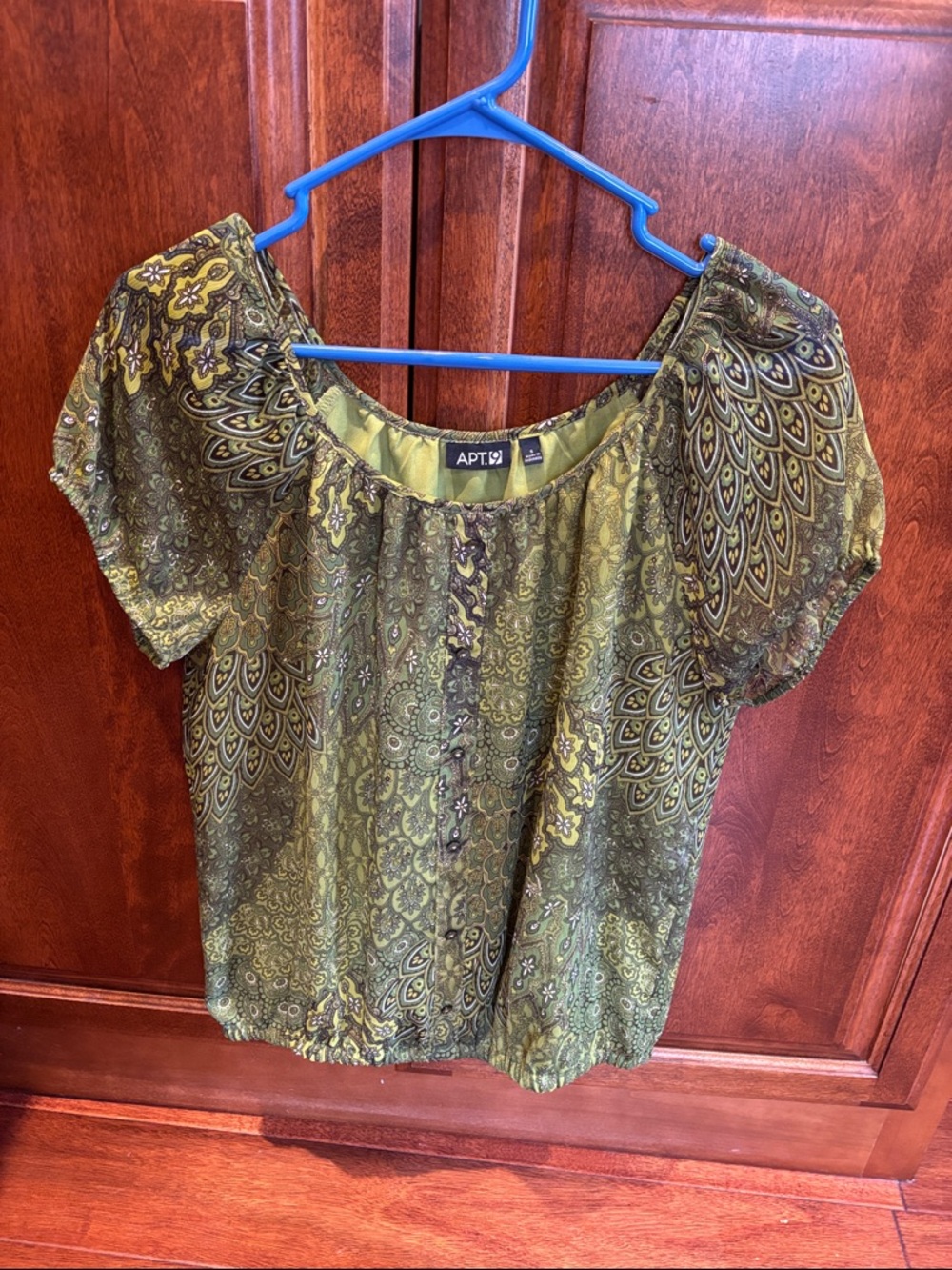 Apt. 9 Olive Paisley Peasant Top